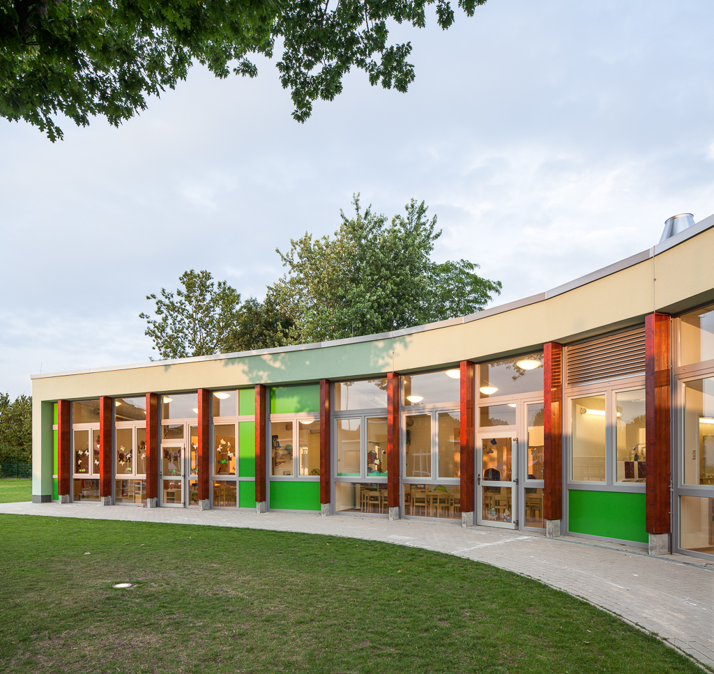  Kindergarten und Gemeindezentrum