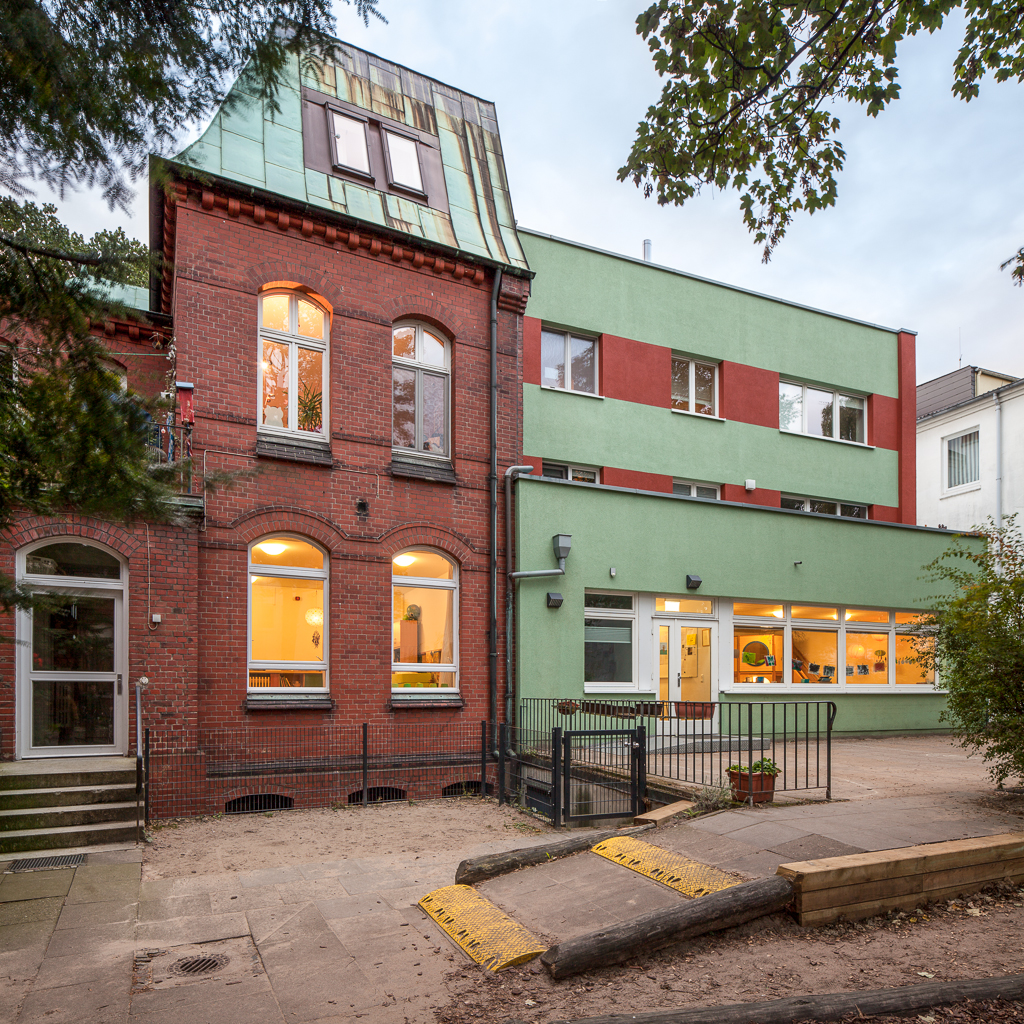  Wohnhaus & Kindergarten Schillerstraße